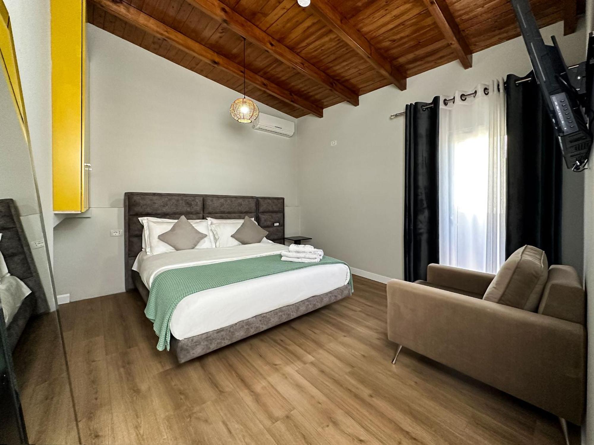 Eden Hotel Тирана Экстерьер фото