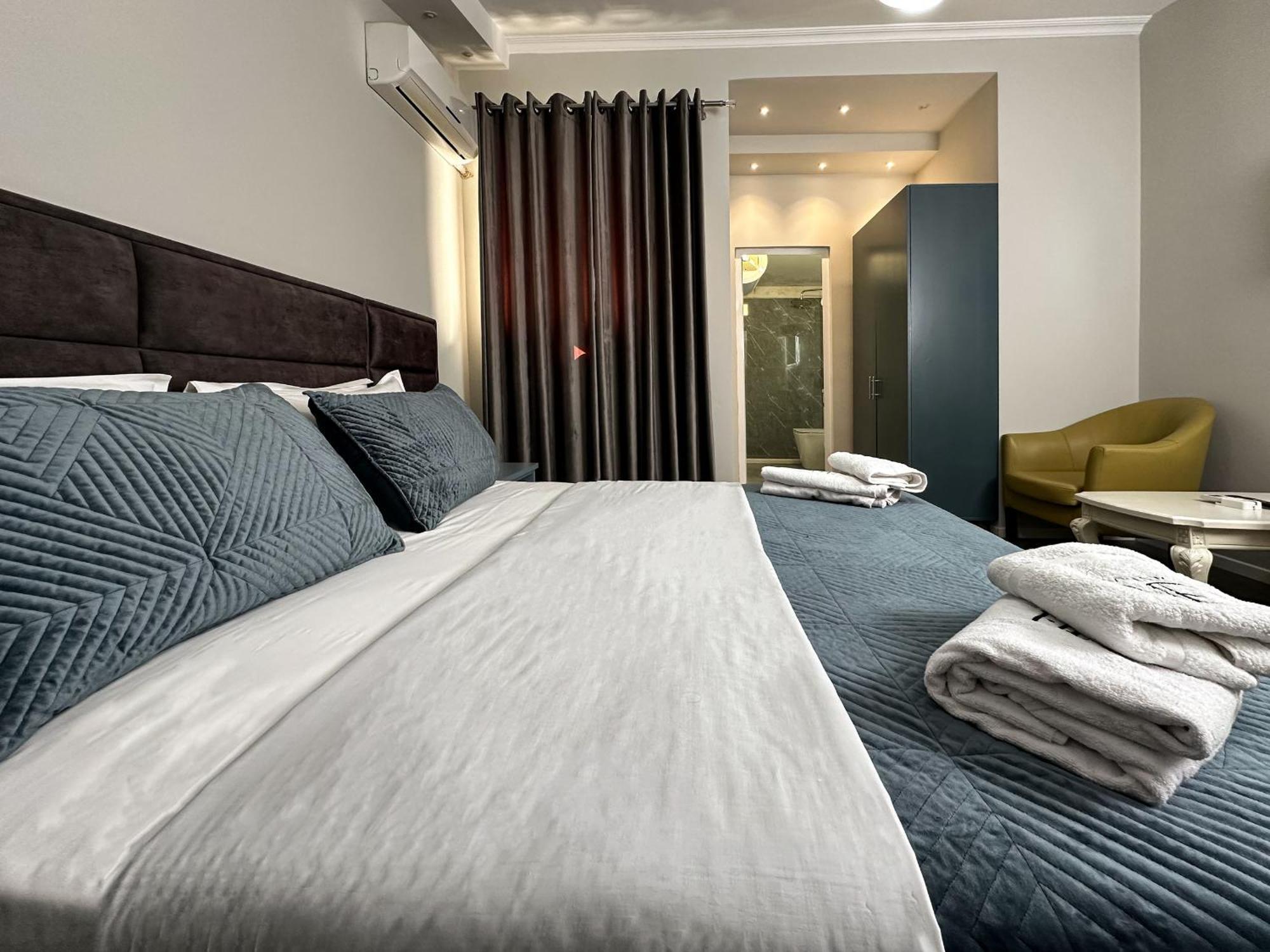 Eden Hotel Тирана Экстерьер фото