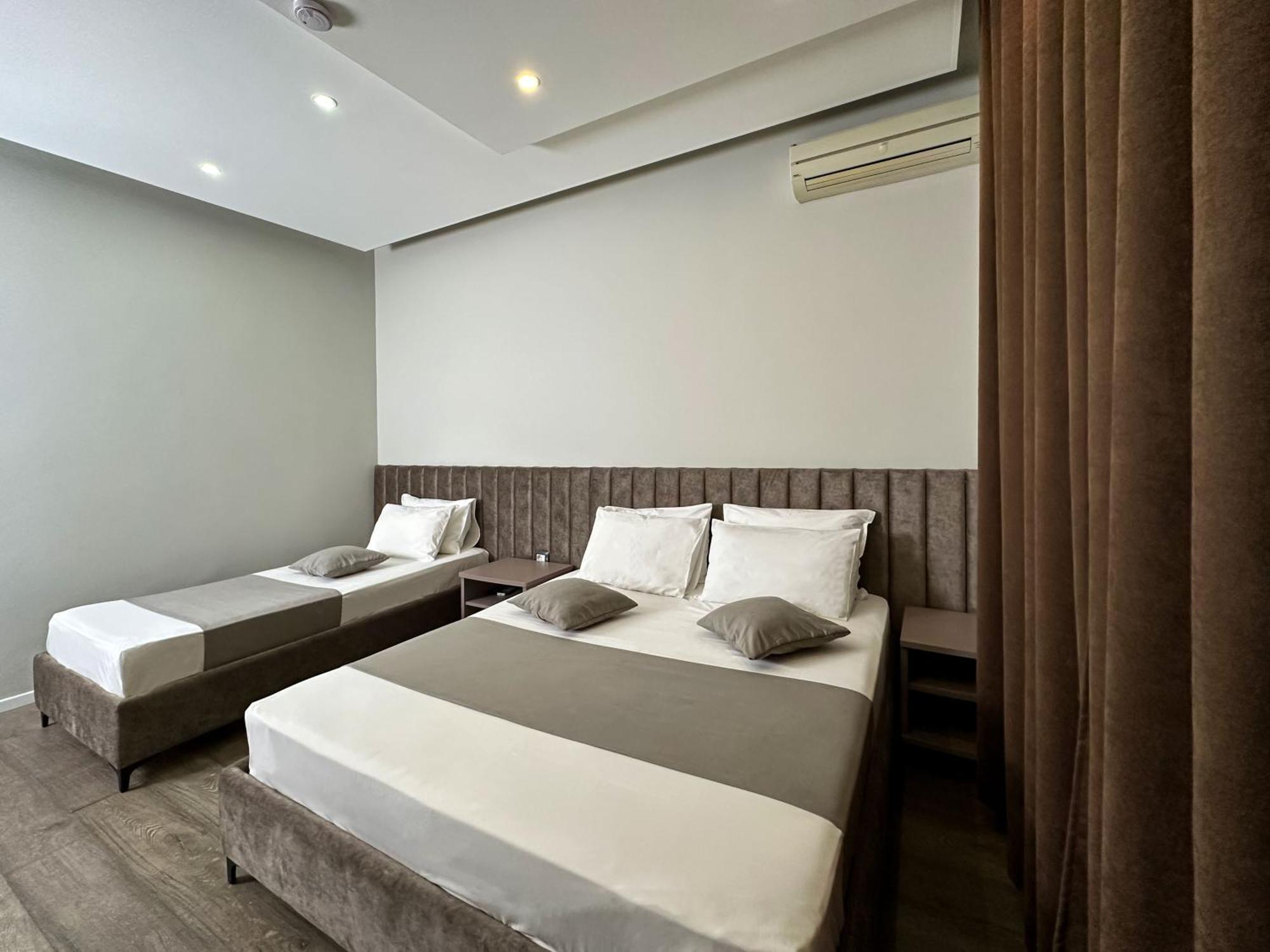 Eden Hotel Тирана Экстерьер фото