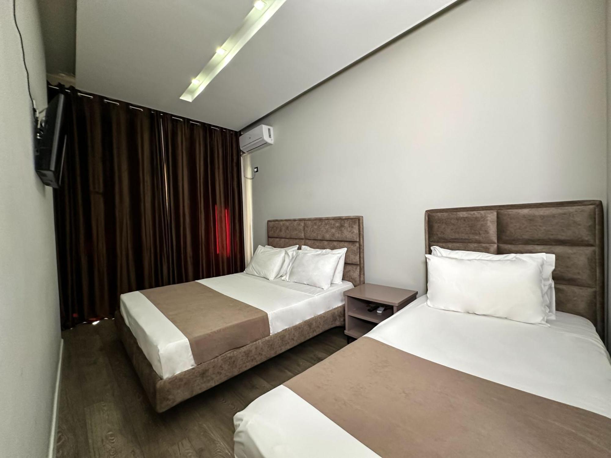 Eden Hotel Тирана Экстерьер фото