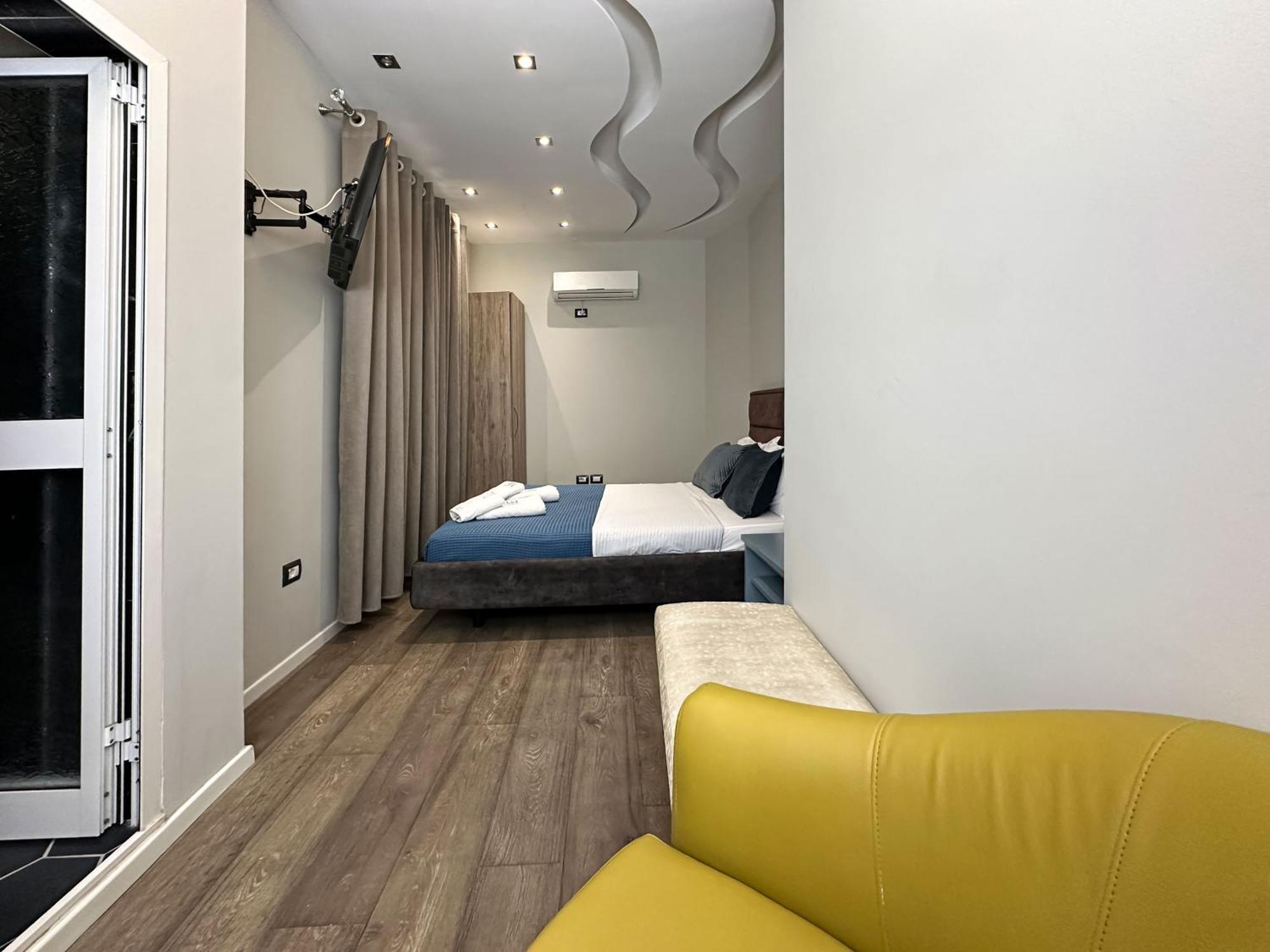 Eden Hotel Тирана Экстерьер фото
